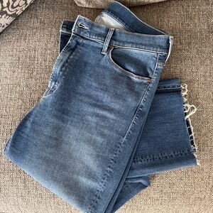 Mother Midrise Dazzler Ankle fray jeans Sz. 34